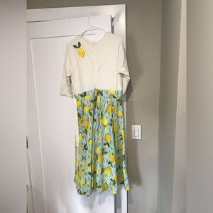 Dress.  White with lemons.  Eshakti size 14.  With belt